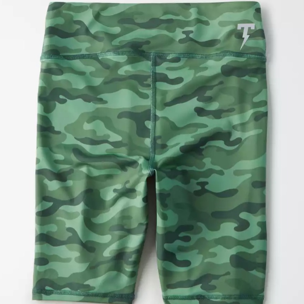 American Eagle TACKMA TECH performance bike shorts camo size XSmall